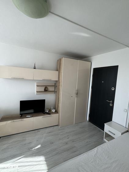 Apartament cu 2 camere în Apărătorii Patriei