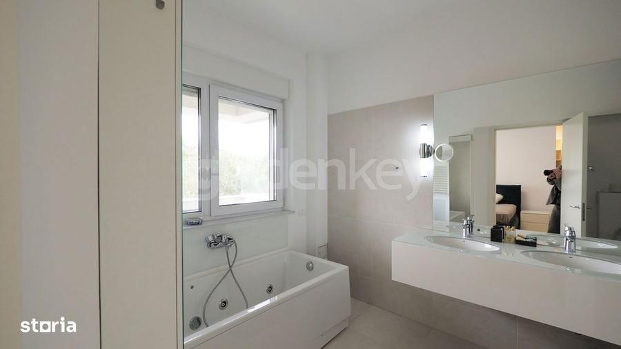 Apartament cu 5 camere, mobilat în Băneasa