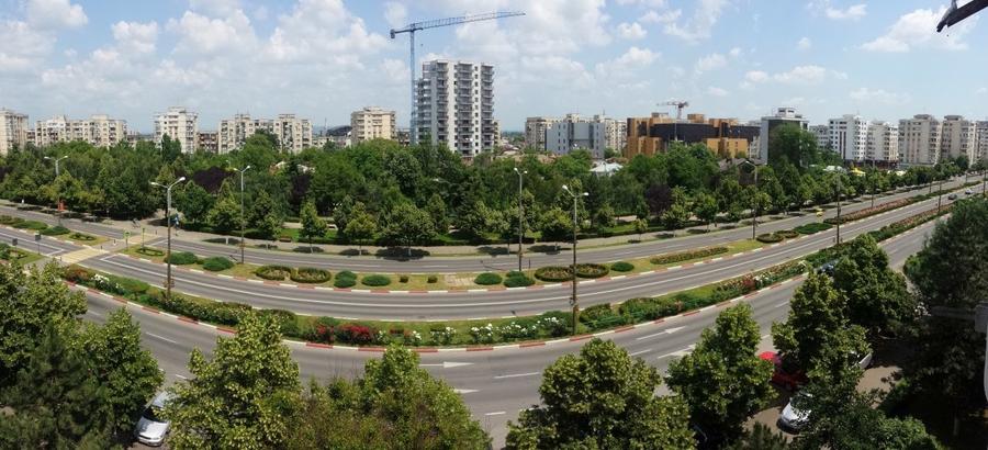 Apartament cu 2 camere decomandat, mobilat în Republicii