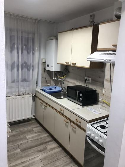 Apartament cu 2 camere semidecomandat în Ultracentral