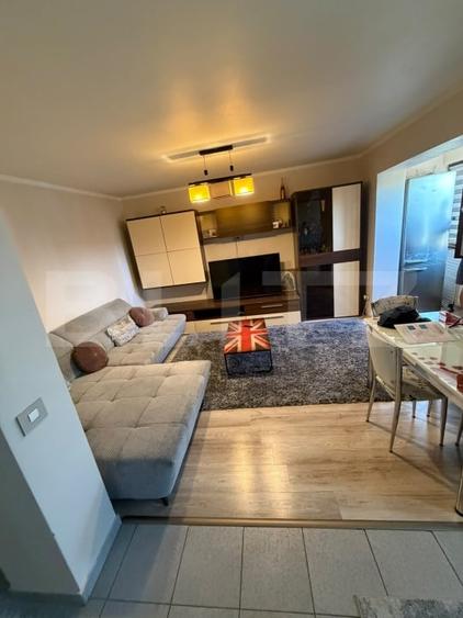 Apartament cu 2 camere decomandat, mobilat în 9 Mai