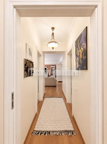 Apartament cu 3 camere decomandat în Casa de Cultură
