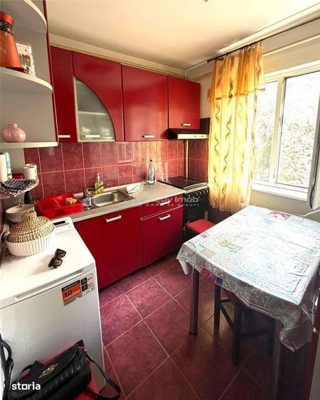 Apartament cu 2 camere nedecomandat în Decebal