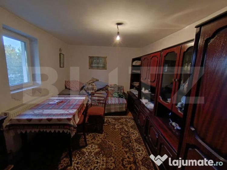 Casă cu 3 camere cu Teren 800 Mp în Var