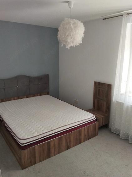 Apartament cu 3 camere semidecomandat în Nicolae Titulescu