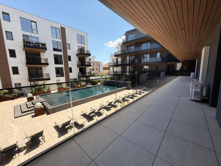 Apartament cu 4 camere, mobilat în Iancu Nicolae