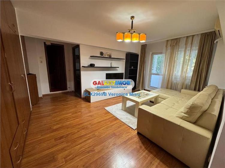 Apartament cu 3 camere semidecomandat, mobilat în Câmpia Libertății