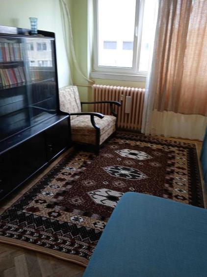 Apartament cu 2 camere semidecomandat în Bucur Obor