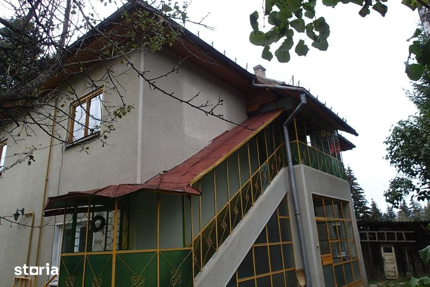 Casă cu 10 camere cu Teren 1034 Mp în Cabana Vânătorilor