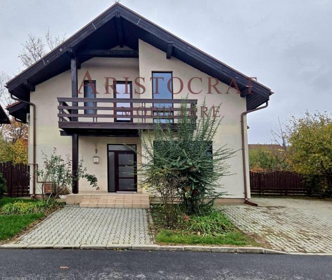 Casă cu 5 camere cu Canalizare în Corbeanca