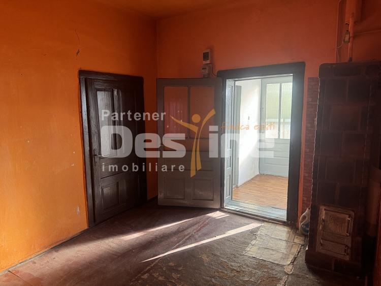 Casă individuală cu 3 camere cu Canalizare în Simeria