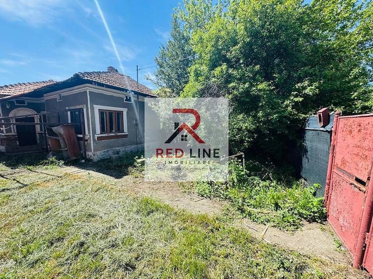 Casă cu Teren 220 Mp în Central