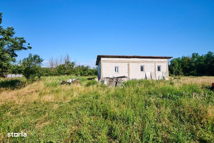 Casă în Calotești