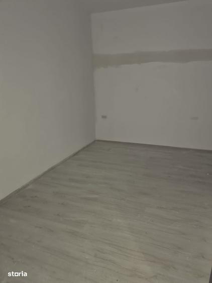 Apartament cu 3 camere în Est