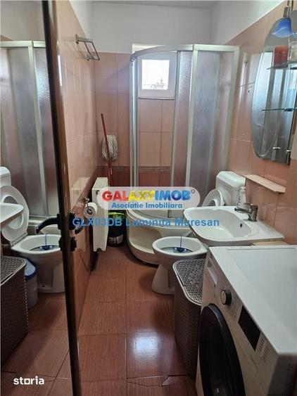 Apartament cu 2 camere nedecomandat, mobilat în Micro 6