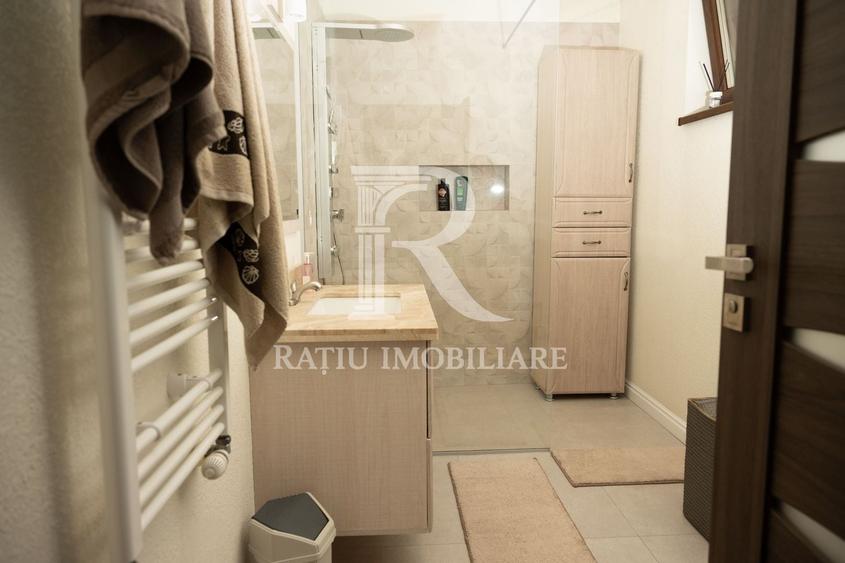 Casă individuală cu 4 camere cu Canalizare în Spitalul Județean