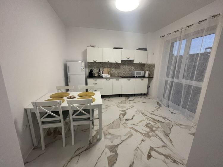 Apartament cu 2 camere decomandat în Sânmartin
