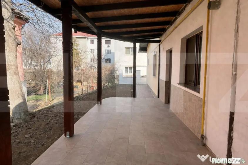 Casă cu 7 camere cu Teren 765 Mp în Ultracentral