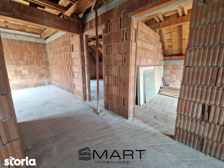 Casă cu 5 camere cu Teren 500 Mp în Șura Mare