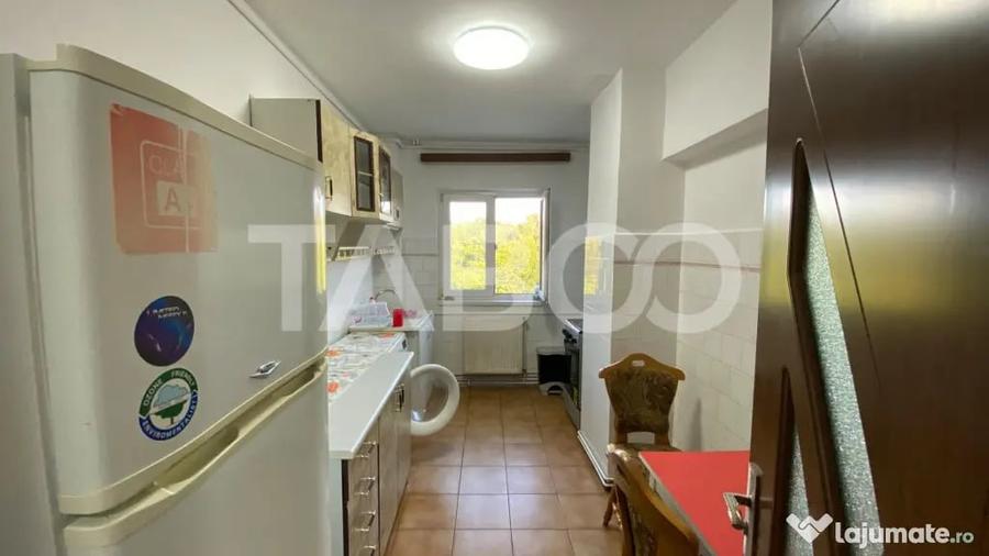 Apartament cu 2 camere decomandat în Valea Aurie