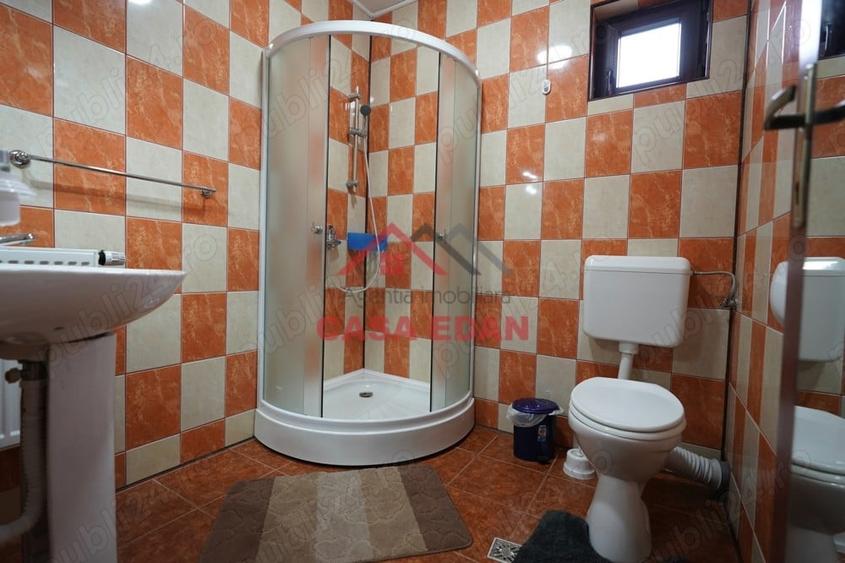 Casă cu 6 camere cu Teren 1412 Mp în Breaza de Jos