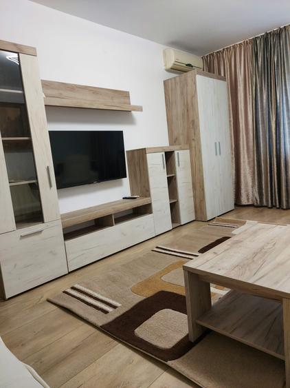 Apartament cu 2 camere decomandat în Nicolina