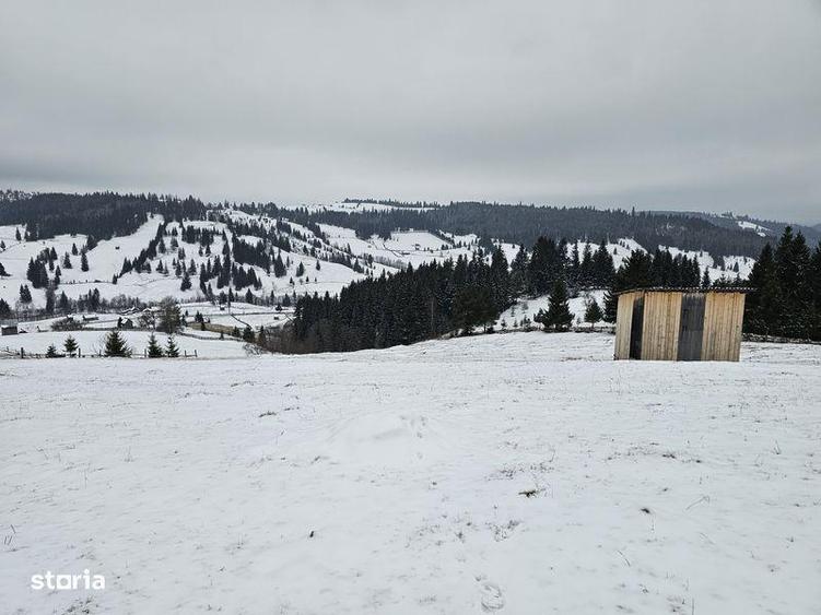 Teren de 25731 mp, în Breaza