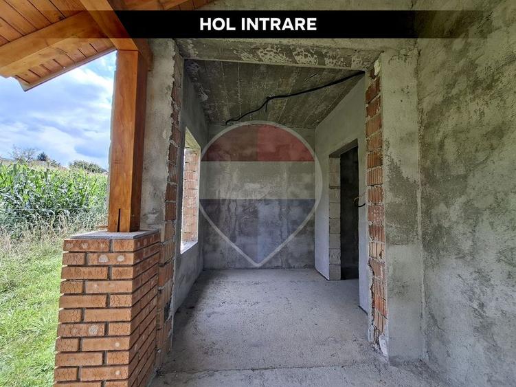 Casă individuală cu 4 camere cu Teren 1000 Mp în Șișești