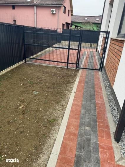 Casă cu 4 camere cu Teren 300 Mp în Someșeni