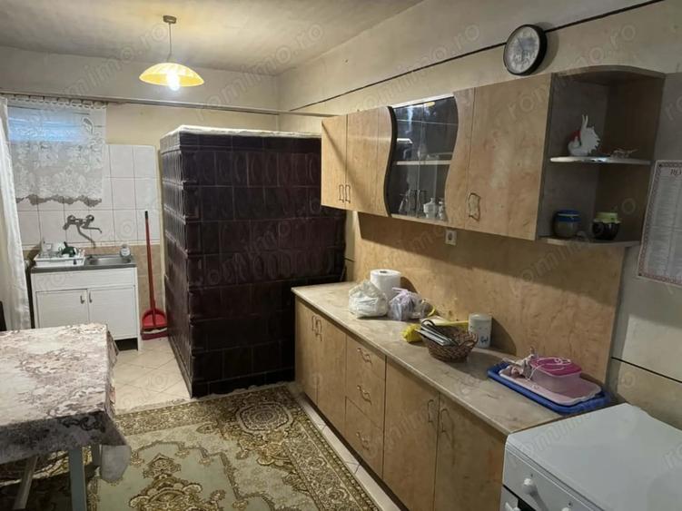 Casă cu 4 camere cu Teren 3611 Mp în Iratoșu