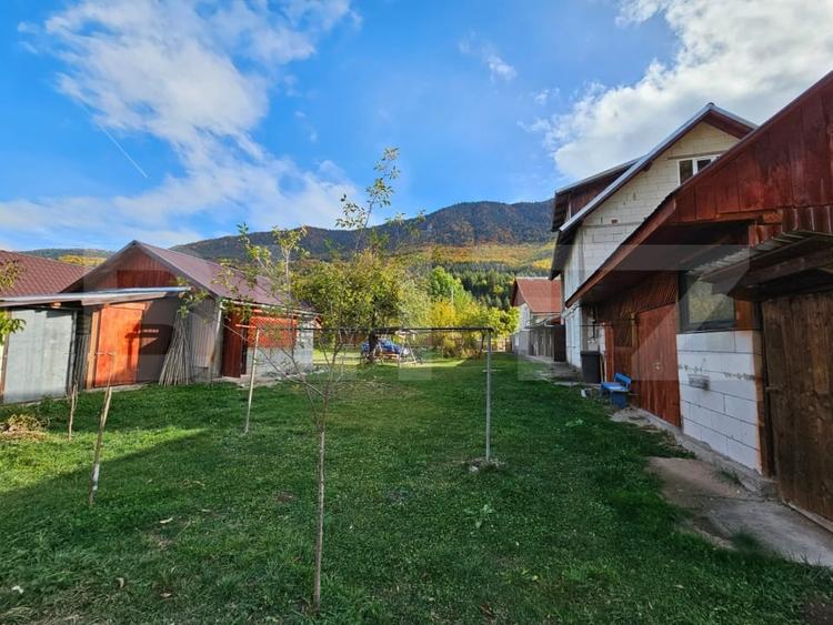 Casă individuală cu 7 camere cu Garaj în Nemeși
