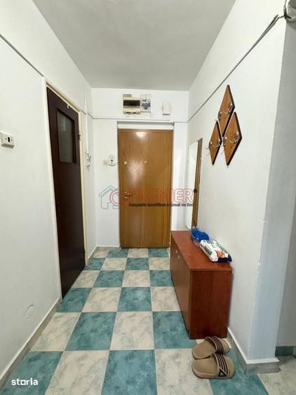 Apartament cu 2 camere decomandat în Baba Novac