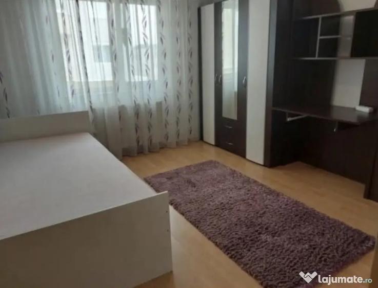 Apartament cu 2 camere decomandat în Cetate