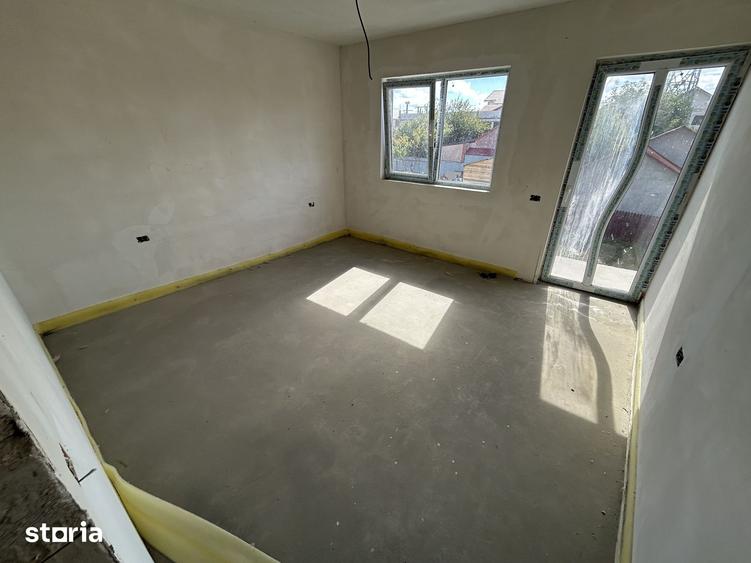 Casă cu 4 camere cu Teren 224 Mp în Sud