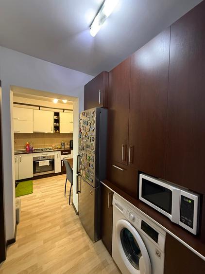 Apartament cu 3 camere decomandat în Gojdu