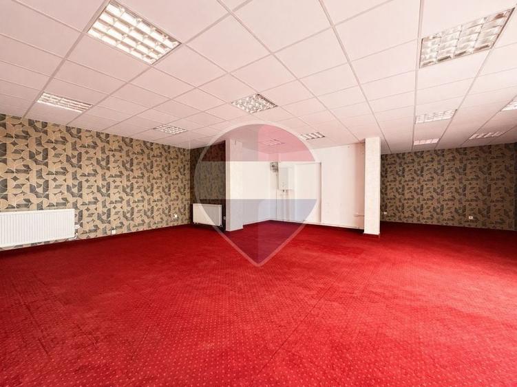 Spațiu comercial, de 70 mp, în Central