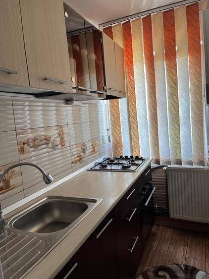 Apartament cu 2 camere semidecomandat în Micro 6