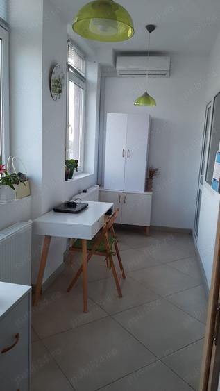 Apartament cu 2 camere semidecomandat în Barieră