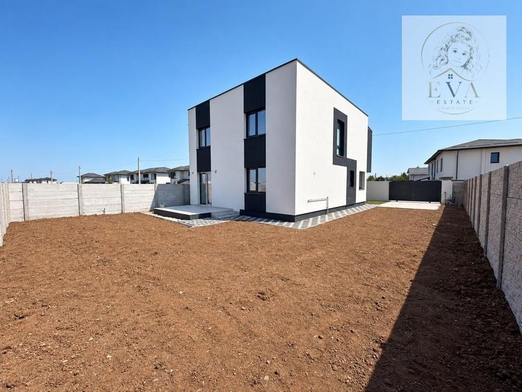Casă cu 5 camere cu Teren 400 Mp în Domnești