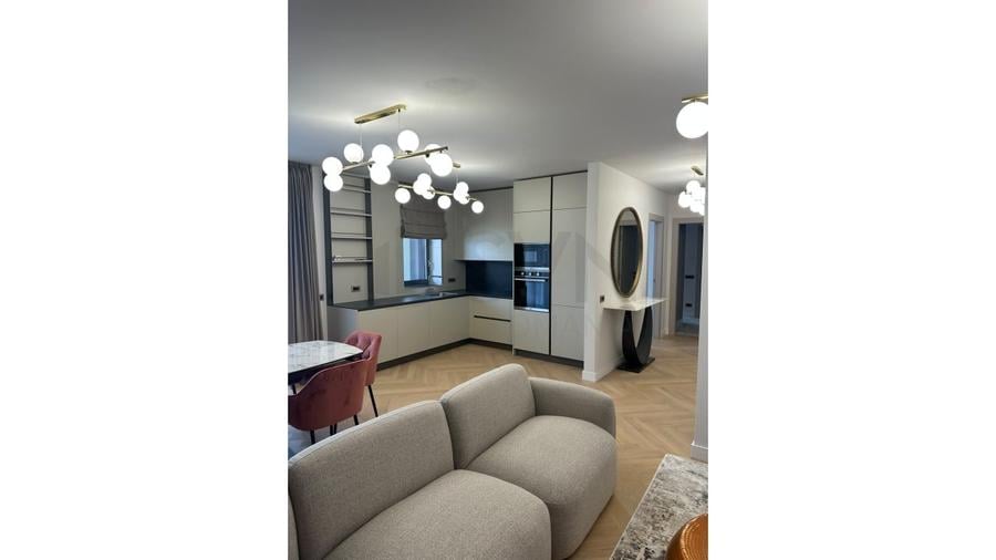 Apartament cu 3 camere decomandat, mobilat în Pipera