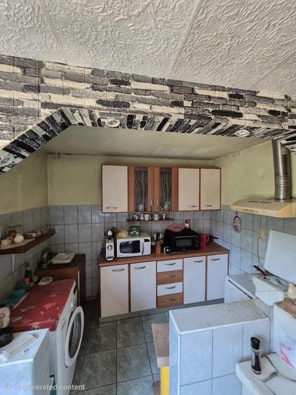 Casă cu 4 camere cu Teren 1040 Mp în Horia