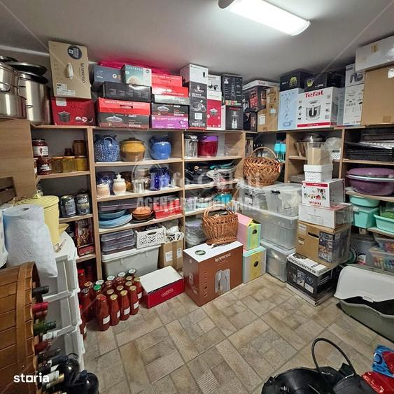 Casă cu 4 camere cu Teren 652 Mp în Central