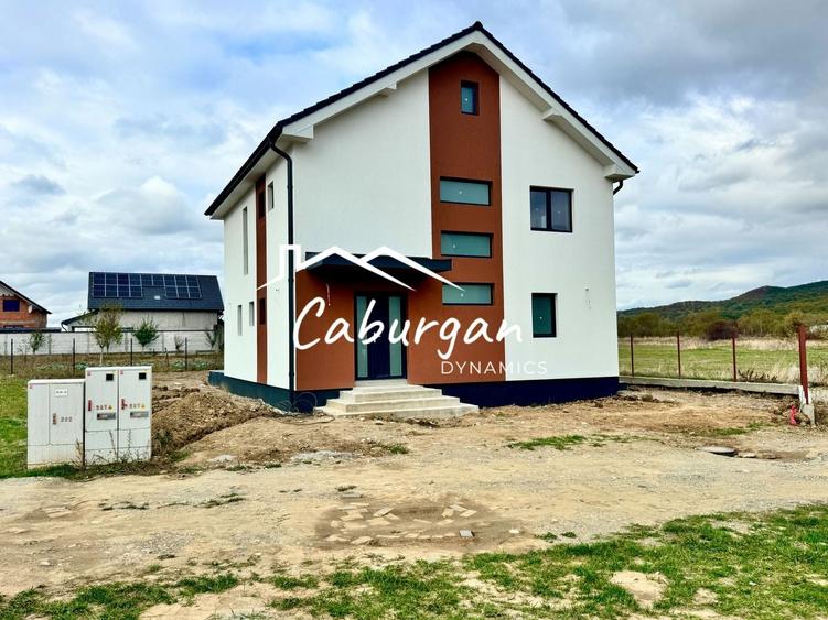 Casă individuală cu 4 camere cu Canalizare în Central