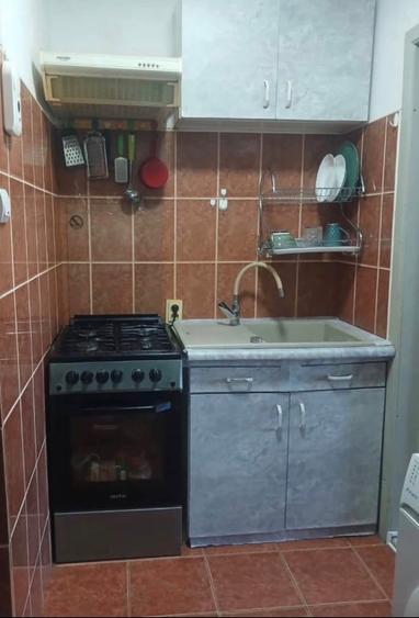 Garsonieră decomandată în Blașcovici