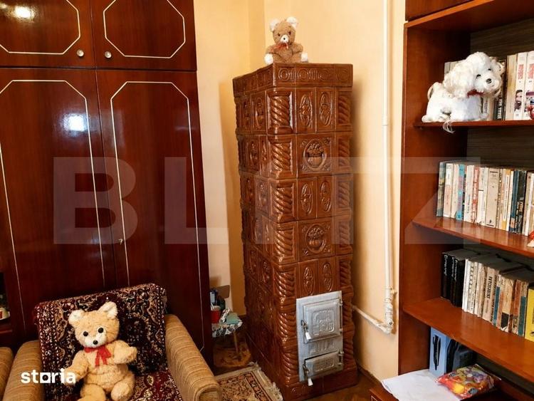 Casă cu 3 camere semidecomandat cu Teren 950 Mp în Central