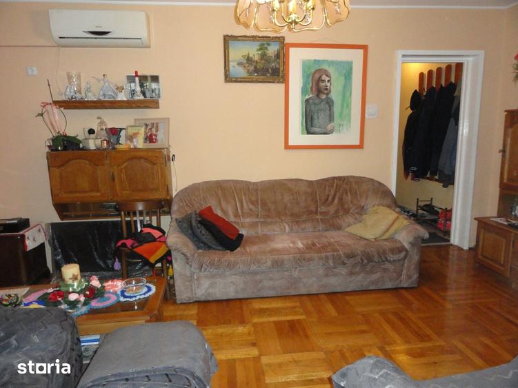 Apartament cu 3 camere în Central