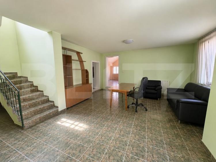 Casă individuală cu 6 camere cu Canalizare în Apahida