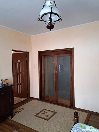 Casă cu 4 camere în Central