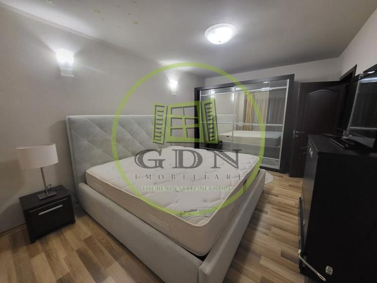 Apartament cu 3 camere, mobilat în Craiovița Nouă