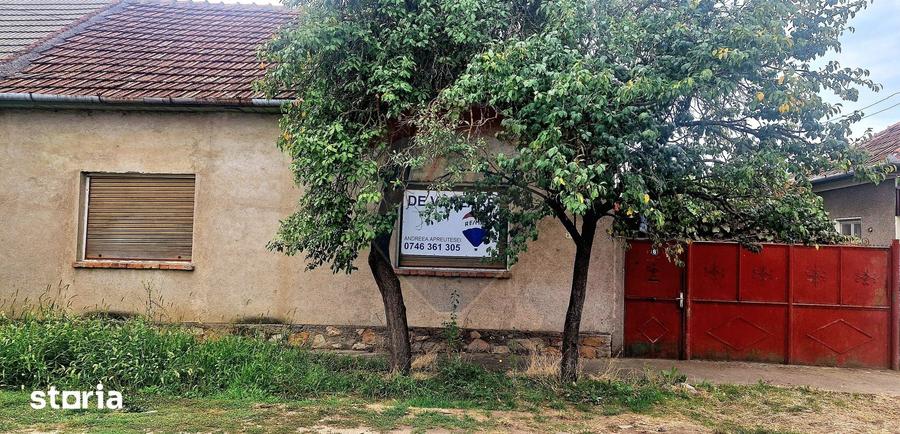 Casă cu 3 camere cu Teren 750 Mp în Central